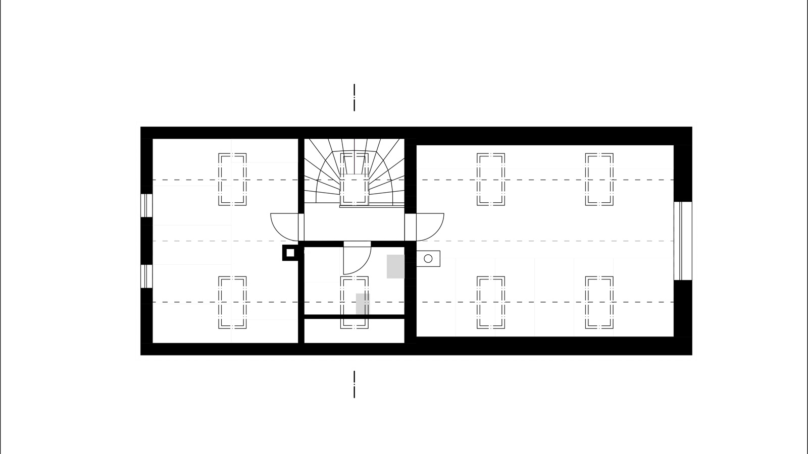 (9, 6, 'Pudorys_02.jpg', 'Přístavba chaty', 'Majitelé víkendové chaty v podhůří českých hor přišli s přáním o rozšíření stávajícího objektu pro potřeby velké široké rodiny.  Návrh vycházel z proporcí chaty z  60. let min. století. Respektuje je ji a hmotově na ni navazuje. K původnímu objektu se sedlovou střechou navazuje přístavba, která byla orientována severovýchodním směrem tak aby umožňovala výhledy na blízké hory. Dostavba získala vyšší konstrukční výšku posazením na úroveň terénu oproti původnímu, částečně podsklepenému objektu. Tím bylo docíleno prostorově pestrého a zábavného propojení tří výškových úrovní. Dominantním materiálem nové přístavby je dřevo, odkazující na polohu v podhůří hor a snahu o maximální propojení se zahradou a okolím.  Na základě pozdějšího průzkumu konstrukce původní chaty byl zjištěn použitý zdravotně závadný materiál (tvárnice z radioaktivní strusky). Z tohoto důvodu je projekt momentálně pozastaven.', 'A', 'Helena Sosnová', 'Bílá Třemešná', '2022', 'Architektonická studie', None)